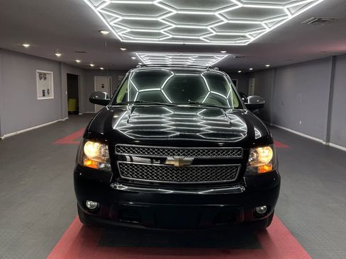 Used 2011 Chevrolet Avalanche LTZ image 9