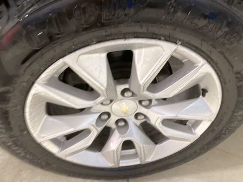 Used 2021 Chevrolet Silverado 1500 Custom w/ Safety Confidence Package image 9