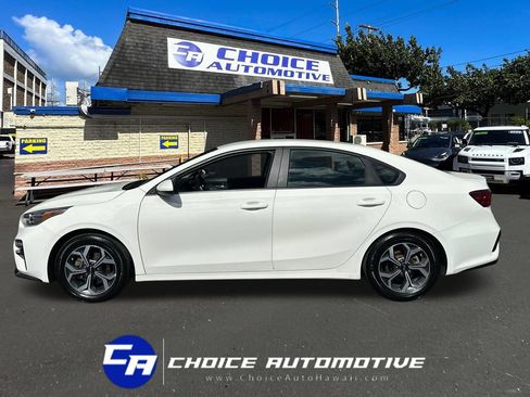Used 2020 Kia Forte LXS FWD image 3