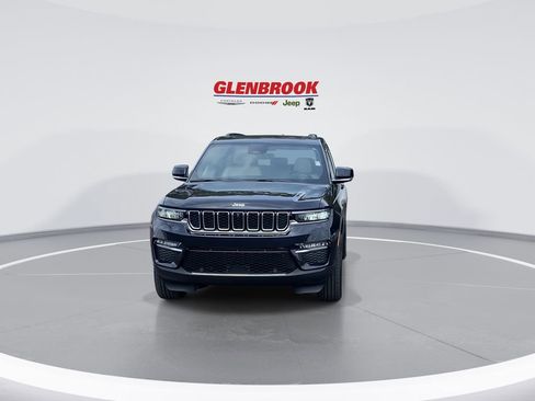 Certified 2024 Jeep Grand Cherokee Limited w/ Luxury Tech Group II image 4