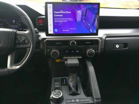 Used 2025 Toyota 4Runner TRD Off-Road Premium image 32