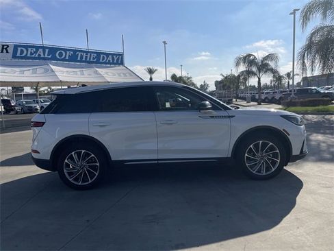 Used 2023 Lincoln Corsair FWD w/ Equipment Group 101A image 9