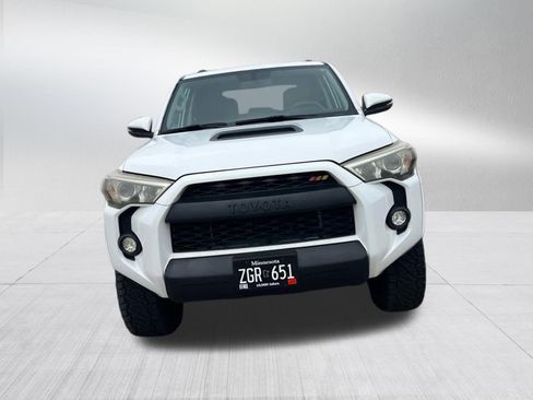 Used 2018 Toyota 4Runner TRD Off-Road Premium image 2