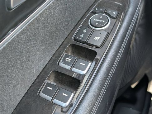 Used 2017 Kia Sorento EX FWD image 11