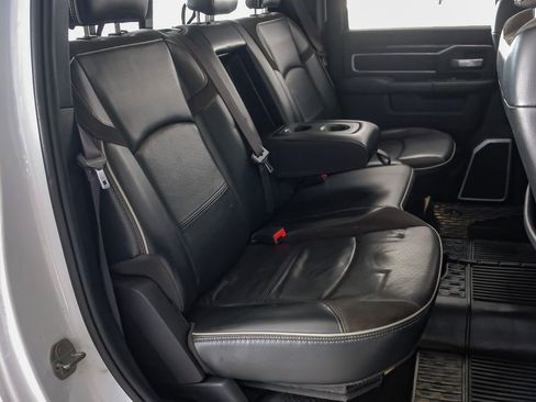 Used 2021 RAM 3500 Laramie image 32