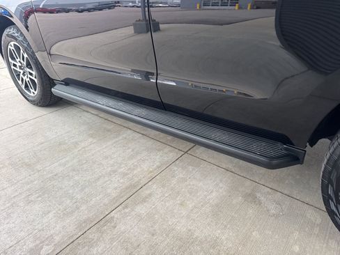 Certified 2025 Ford Expedition Active image 18