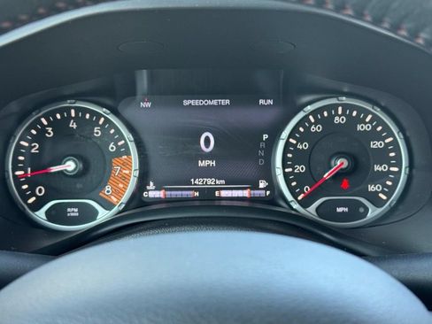 Used 2020 Jeep Renegade Trailhawk w/ Cold Weather Group AWD/4WD image 25