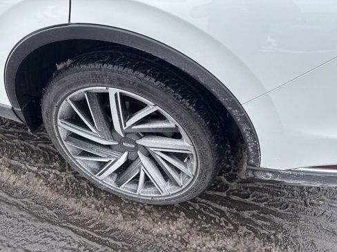 Used 2025 Lincoln Aviator Reserve w/ Equipment Group 201A AWD/4WD image 9