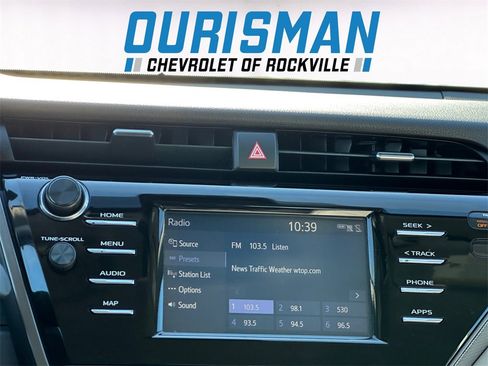 Used 2019 Toyota Camry SE image 14