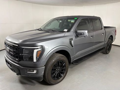 Used 2024 Ford F150 Lariat w/ FX4 Off-Road Package AWD/4WD image 4