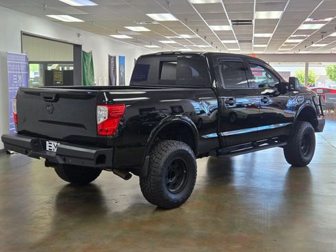 Used 2016 Nissan Titan PRO-4X w/ Pro-4x Convenience Package AWD/4WD image 7