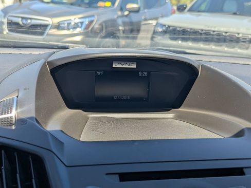 Used 2016 Ford Escape SE FWD image 20