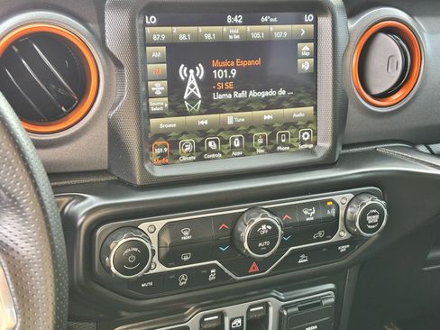 Used 2022 Jeep Gladiator Mojave w/ Trailer Tow Package image 25