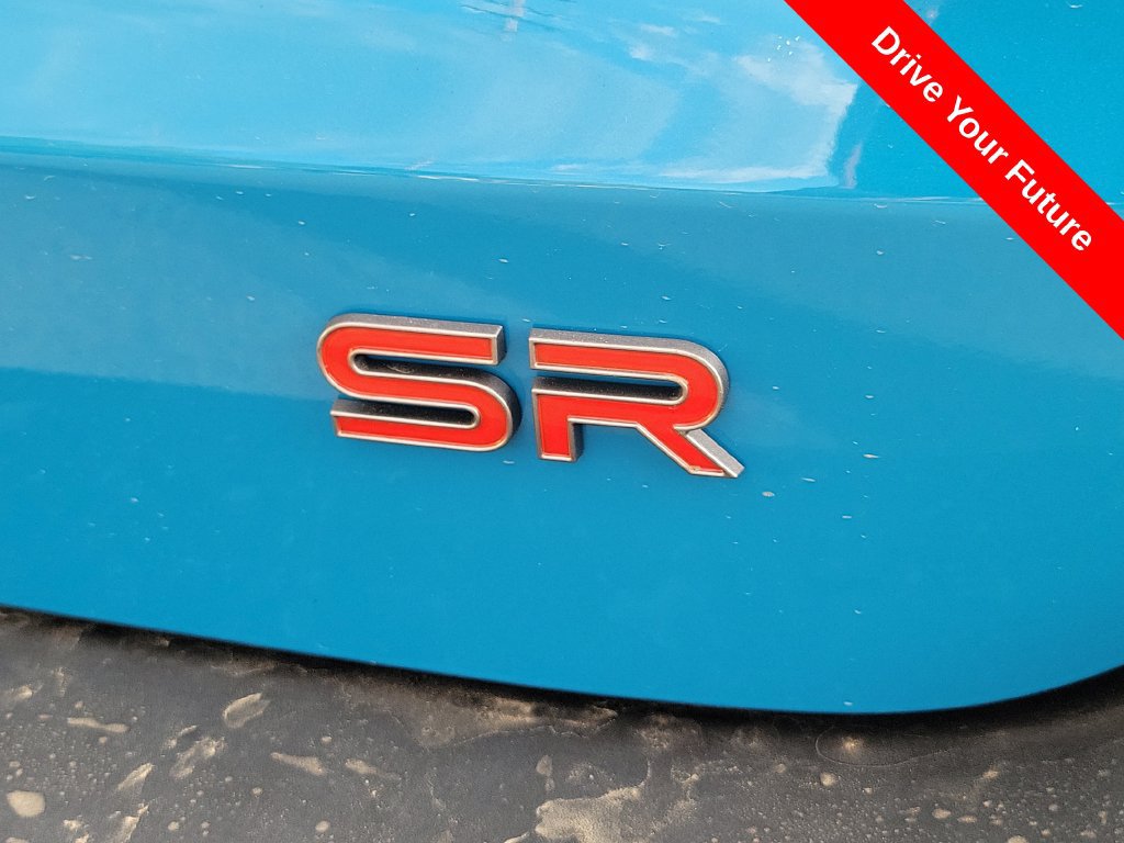 Used 2026 Nissan Kicks SR w/ Illumination Package FWD image 31