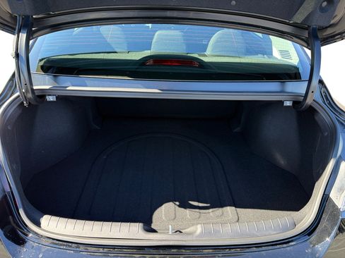 New 2026 Hyundai Elantra SE FWD image 17