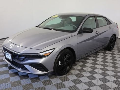 Certified 2026 Hyundai Elantra Sport FWD image 4