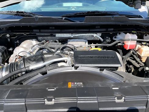 Used 2023 Chevrolet Silverado 2500 LT AWD/4WD image 31