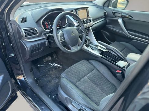 Used 2019 Mitsubishi Eclipse Cross ES FWD image 9