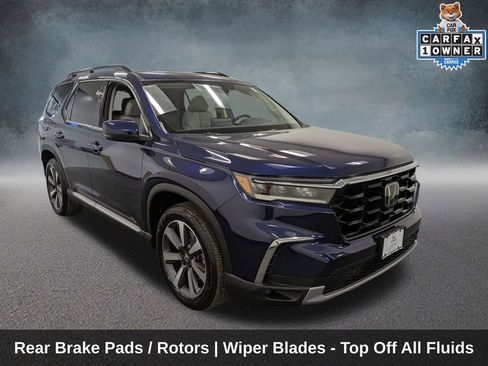 Certified 2023 Honda Pilot Touring image 3