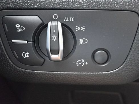 Used 2022 Audi SQ5 Premium Plus AWD/4WD image 29