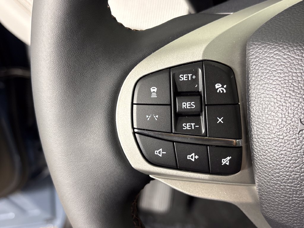 New 2026 Ford Explorer Active w/ Active Comfort Package RWD image 17