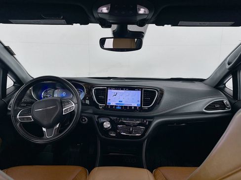 Used 2022 Chrysler Pacifica Pinnacle FWD image 24