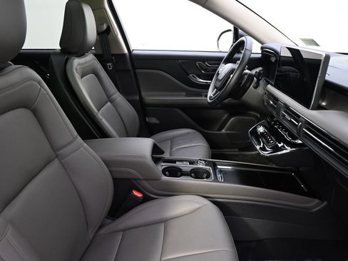 New 2026 Lincoln Corsair Premiere image 16