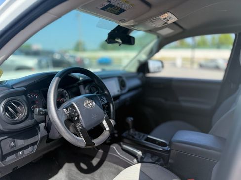 Used 2023 Toyota Tacoma SR RWD image 22