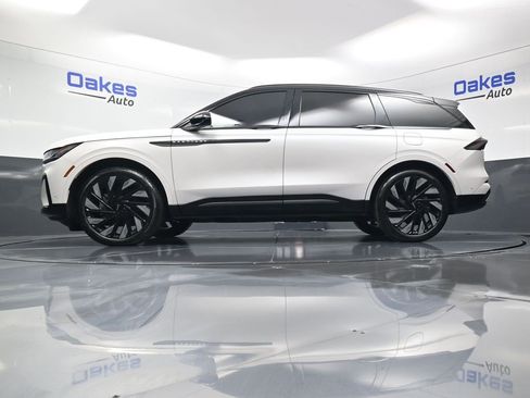 Used 2024 Lincoln Nautilus Reserve w/ Jet Appearance Package (87T) image 44