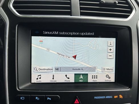 Used 2017 Ford Explorer Platinum AWD/4WD image 14