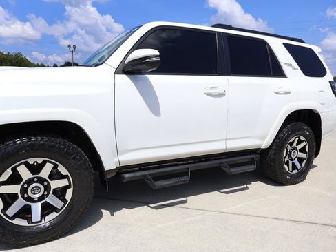Used 2021 Toyota 4Runner TRD Off-Road Premium w/ Moonroof Package AWD/4WD image 34