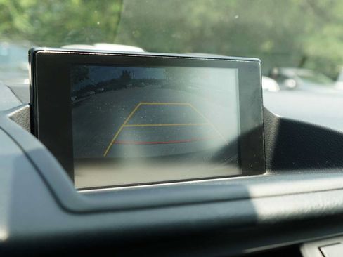 Used 2015 Lexus CT 200h w/ Navigation Package FWD image 11