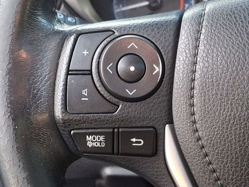 Used 2016 Toyota Corolla L image 19