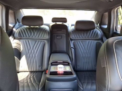 Used 2023 Genesis G90 3.5T AWD/4WD image 13
