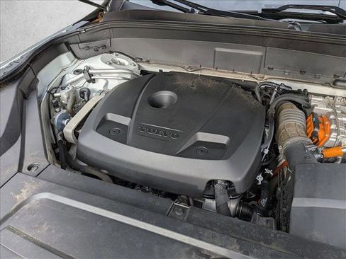 Used 2019 Volvo XC90 T8 R-Design w/ Advanced Package image 23