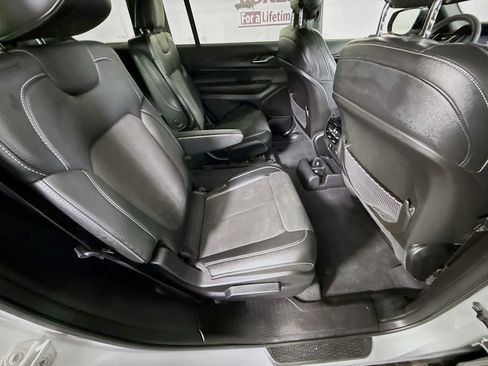 Used 2023 Jeep Grand Cherokee L Laredo image 31