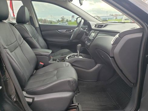 Used 2015 Nissan Rogue SL w/ SL Premium Package AWD/4WD image 16