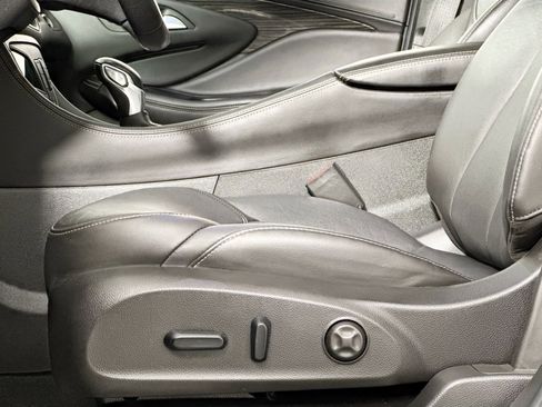 Used 2017 Buick Envision Essence image 21