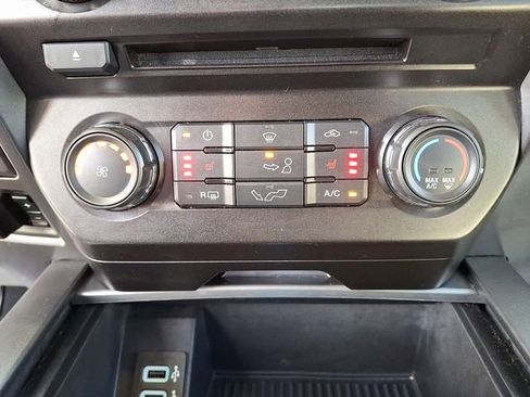 Used 2018 Ford F150 XLT w/ Equipment Group 302A Luxury image 9