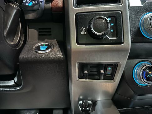 Used 2019 Ford F350 Platinum w/ Platinum Ultimate Package image 21