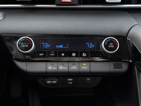 New 2026 Hyundai Elantra Blue image 13