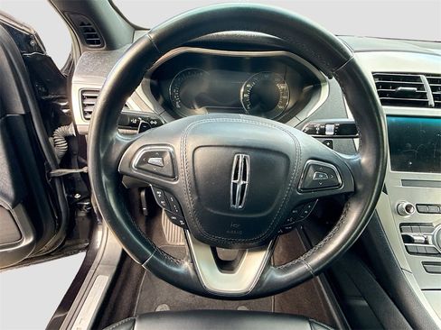 Used 2020 Lincoln MKZ Standard image 12