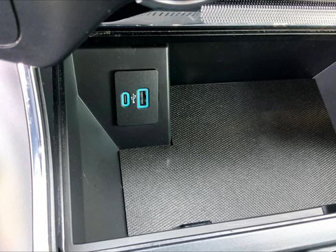 Certified 2024 Ford F150 Lariat w/ FX4 Off-Road Package image 32