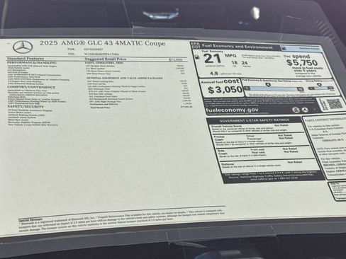 New 2025 Mercedes-Benz GLC 43 AMG 4MATIC Coupe image 33