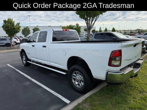 Used 2021 RAM 2500 Tradesman w/ Chrome Appearance Group AWD/4WD image 4