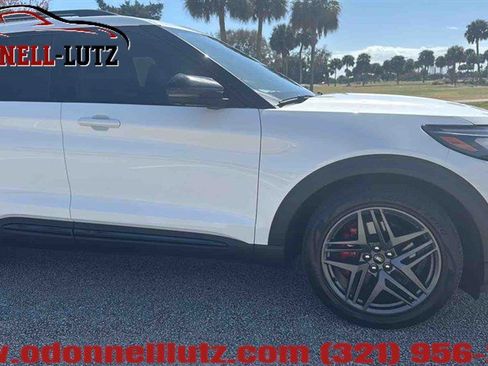 Used 2025 Ford Explorer ST w/ Sun And Sound Package image 7