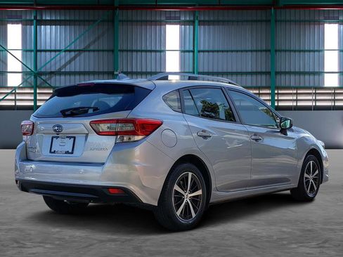 Used 2023 Subaru Impreza 2.0i Premium image 5