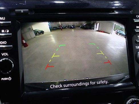 Used 2023 Nissan Murano SV image 8