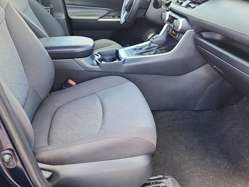 Used 2020 Toyota RAV4 XLE w/ Convenience Package AWD/4WD image 10