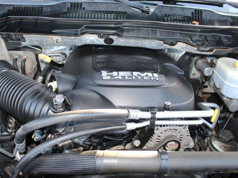 Used 2017 RAM 2500 Tradesman w/ Chrome Appearance Group image 25